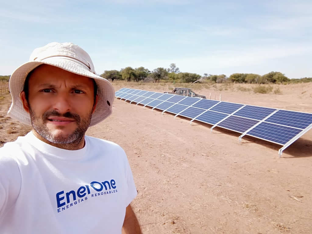 Nueva obra de bombeo solar para provisión de agua en ganadería
